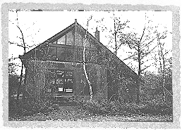 Het groepshuis vanaf de westelijke zijde. Boven het toenmalige beverlokaal, beneden was niet van de groep.